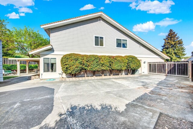 410 Duvall Ct, Benicia, CA 94510 - view of home's exterior with stucco siding
