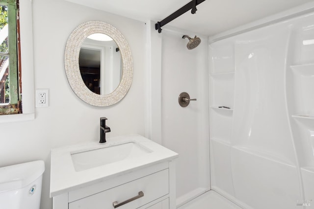 12 Jones Way, Larkspur, CA 94939 - bathroom featuring a shower, plenty of natural light, vanity, and toilet