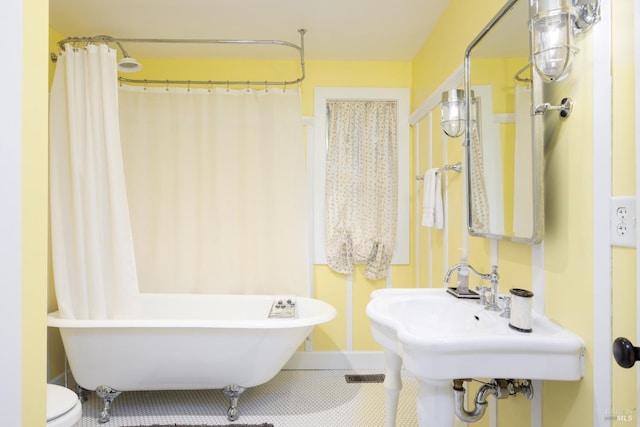 2410 S Fitch Mountain Rd, Healdsburg, CA 95448 - bathroom with tile patterned flooring, curtained shower, toilet, and a washtub
