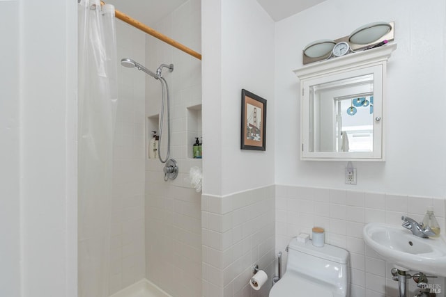 55 Sunshine Ave, Sausalito, CA 94965 - bathroom featuring wainscoting, a stall shower, a sink, and toilet