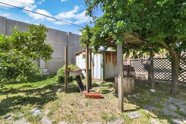1467 Ohio St, Vallejo, CA 94590 - view of yard with a storage shed, an outbuilding, and fence