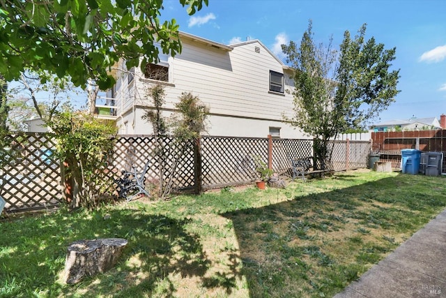1467 Ohio St, Vallejo, CA 94590 - view of yard