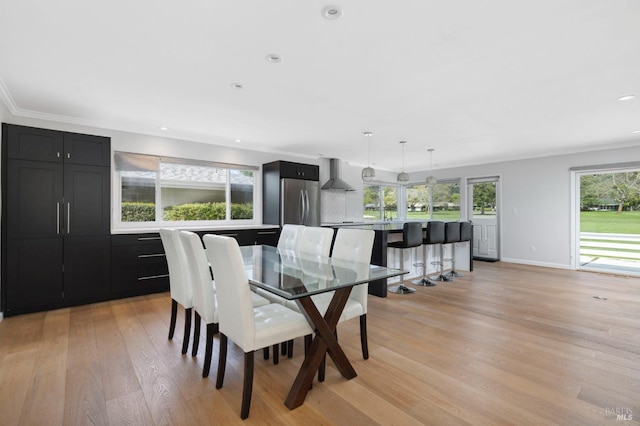 331 Laurel Leaf Pl, Santa Rosa, CA 95409 - dining area featuring light wood finished floors, baseboards, recessed lighting, and crown molding