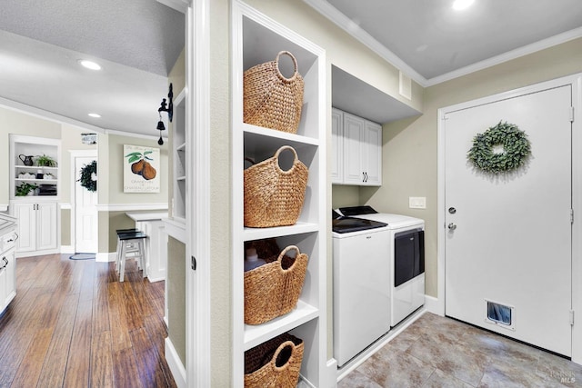 470 Camellia Ct, Benicia, CA 94510 - laundry area featuring crown molding, washing machine and dryer, recessed lighting, cabinet space, and built in shelves