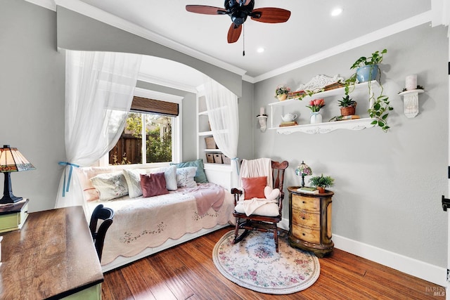 470 Camellia Ct, Benicia, CA 94510 - living area with wood finished floors, ceiling fan, ornamental molding, and baseboards