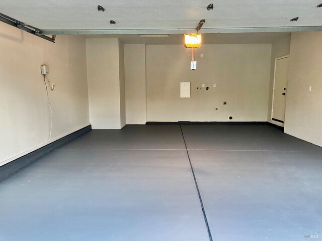 4187 Tokay Dr, Napa, CA 94558 - view of garage