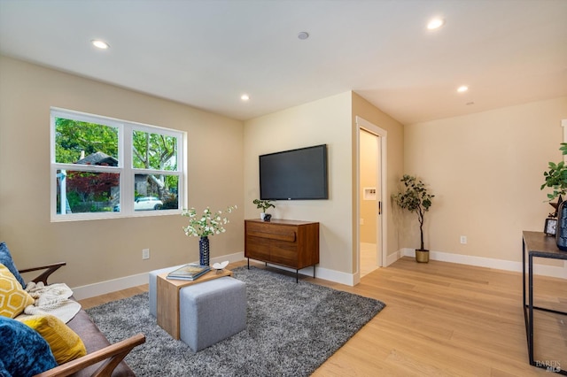 431 Seymour St, Napa, CA 94559 - living room with recessed lighting, light wood-type flooring, and baseboards