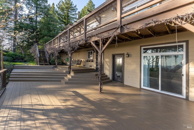 deck with stairway