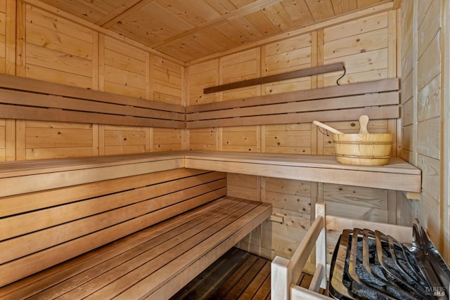 view of sauna / steam room