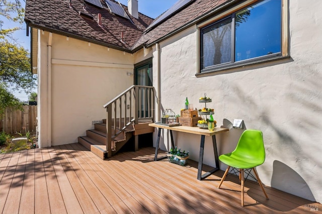 17 Hanns Ave, Vallejo, CA 94590 - wooden terrace with fence