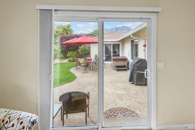 195 Mountain Vista Pl, Santa Rosa, CA 95409 - doorway featuring carpet