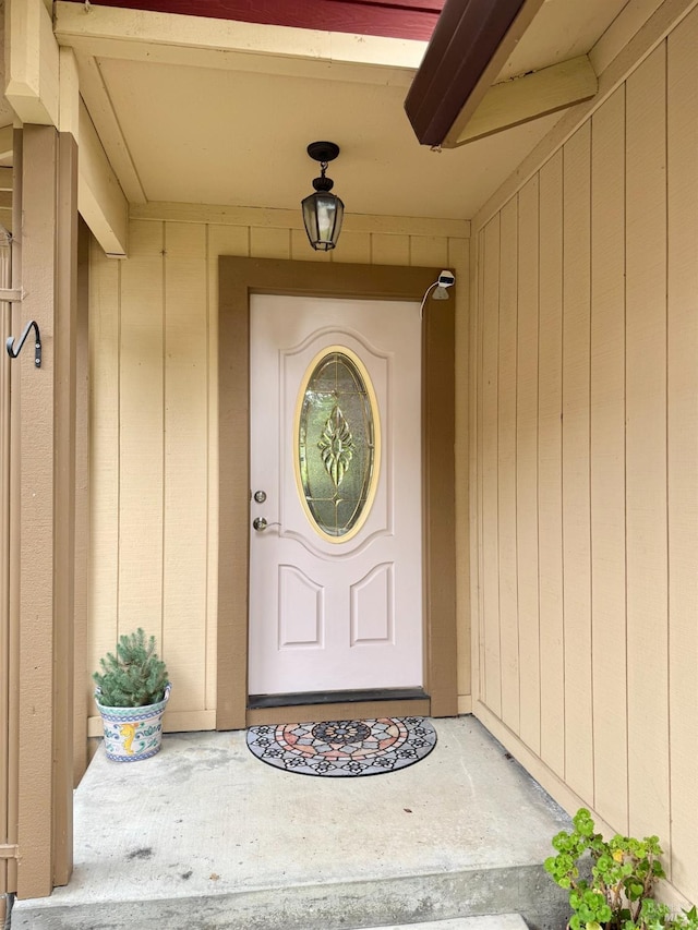 view of property entrance