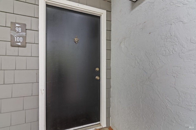 view of property entrance