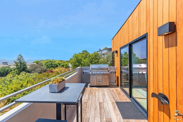86 Sugarloaf Dr, Tiburon, CA 94920 - deck featuring grilling area