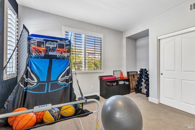 439 Mckenna Ct, Benicia, CA 94510 - recreation room with visible vents, baseboards, and carpet