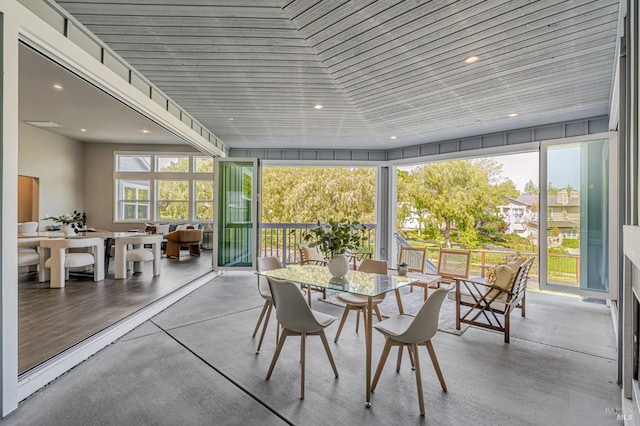 12 Rose Ct, Novato, CA 94945 - sunroom / solarium with recessed lighting