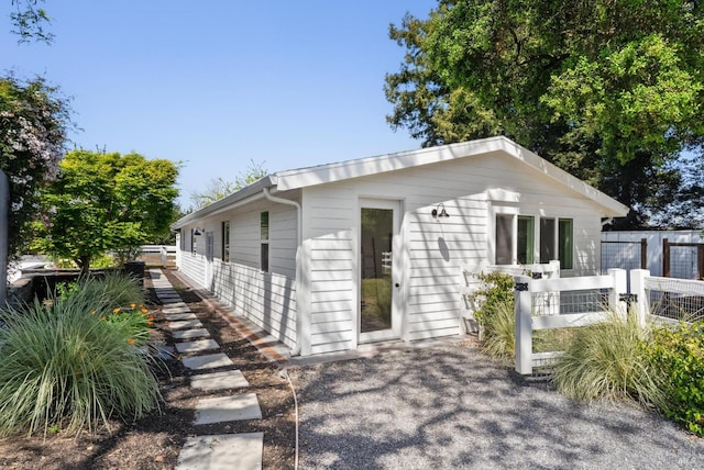 1030 Thompson Ln, Petaluma, CA 94952 - view of front of house