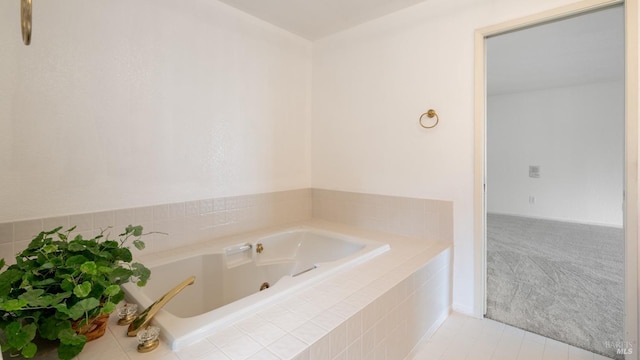 5750 Lichau Rd, Penngrove, CA 94951 - full bath with a jetted tub