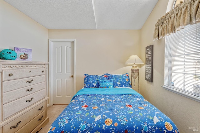 1006 Armsby Way, Suisun City, CA 94585 - carpeted bedroom featuring a textured ceiling