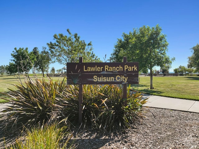 1006 Armsby Way, Suisun City, CA 94585 - community / neighborhood sign with a yard