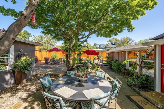 1416 F St, Napa, CA 94559 - fenced backyard featuring outdoor dining area and a patio
