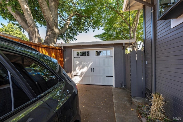 1416 F St, Napa, CA 94559 - garage featuring concrete driveway