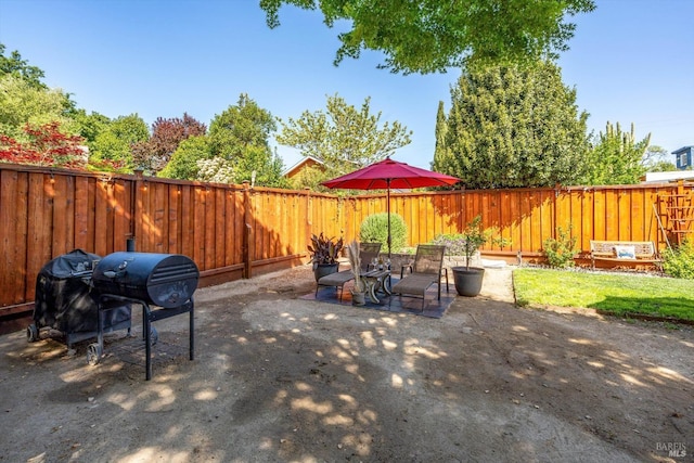 1416 F St, Napa, CA 94559 - fenced backyard with a patio and a grill