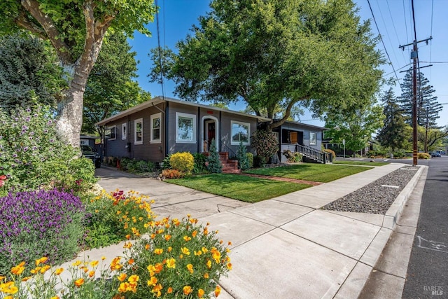 1416 F St, Napa, CA 94559 - ranch-style home featuring a front yard