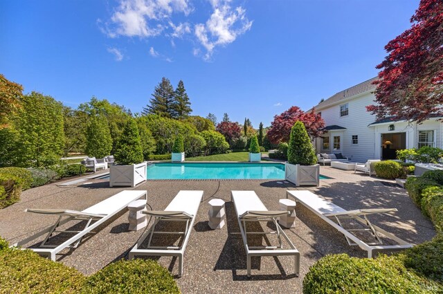 8 Greensburgh Ln, San Anselmo, CA 94960 - view of outdoor pool