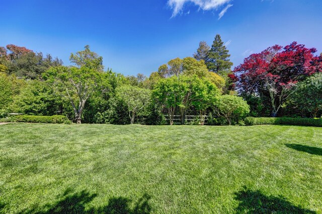 8 Greensburgh Ln, San Anselmo, CA 94960 - outdoor pool featuring a lawn, an outdoor living space, and a patio
