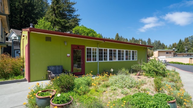 3880 Doris Murphy Ct, Occidental, CA 95465 - view of front of home featuring stucco siding