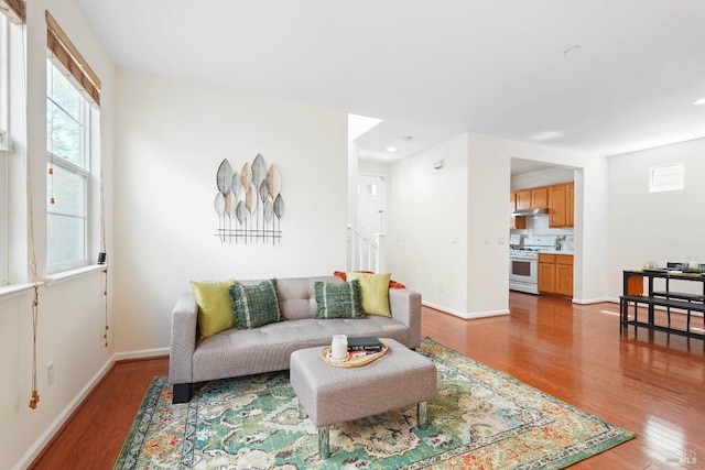 1606 Chamberlain Dr, Fairfield, CA 94533 - living room featuring baseboards, recessed lighting, and wood finished floors