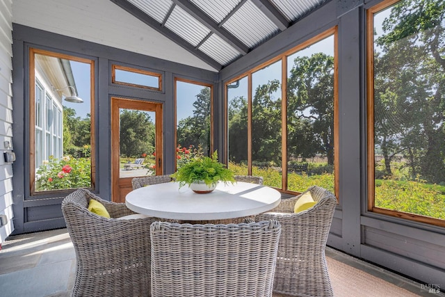 5310 Silverado Trl, Napa, CA 94558 - sunroom with outdoor dining space and a healthy amount of sunlight
