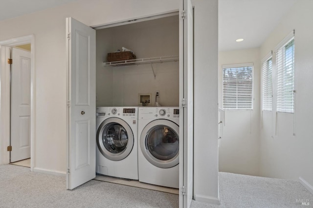 washroom with laundry area, independent washer and dryer, carpet floors, baseboards, and recessed lighting