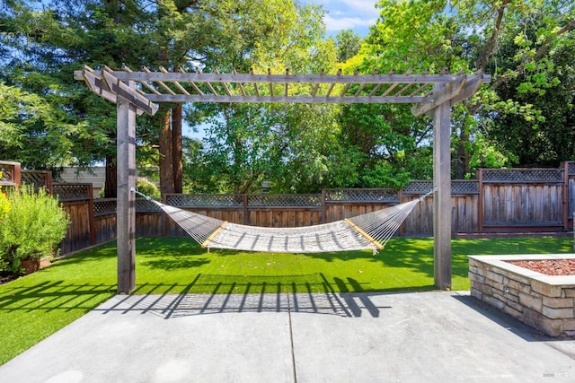 view of patio with a pergola and a fenced backyard