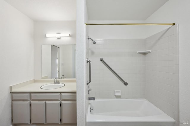 1373 Gossage Ave, Petaluma, CA 94952 - full bath featuring vanity and shower / bath combination