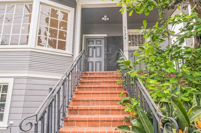view of property entrance
