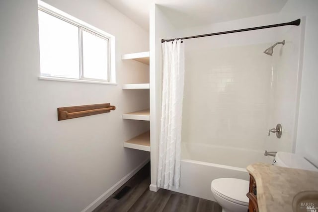 315 Baker St, Petaluma, CA 94952 - bathroom featuring toilet, vanity, shower / tub combo, and wood finished floors