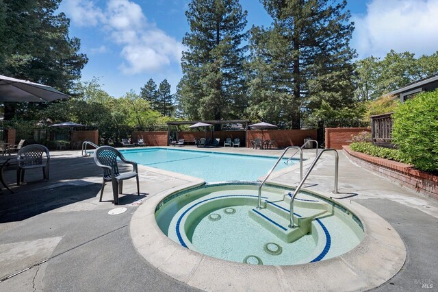 2204 Marylyn Cir, Petaluma, CA 94954 - bathroom featuring vanity and shower / bath combo