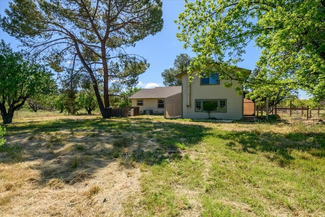view of yard featuring fence