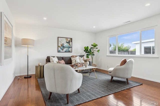 9 Monroe Ct, Novato, CA 94947 - living area featuring wood-type flooring, recessed lighting, baseboards, and visible vents