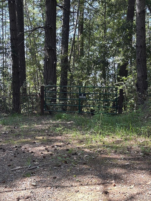 38401 Upper Rd, Willits, CA 95490