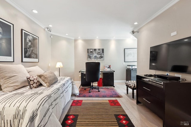bedroom featuring crown molding, recessed lighting, baseboards, and light wood-style floors