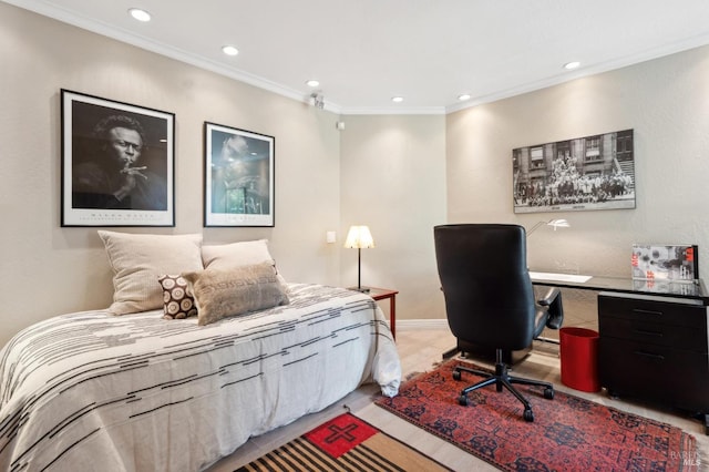 bedroom with crown molding, recessed lighting, and baseboards