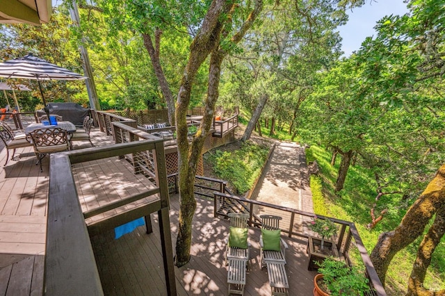 deck featuring outdoor dining space