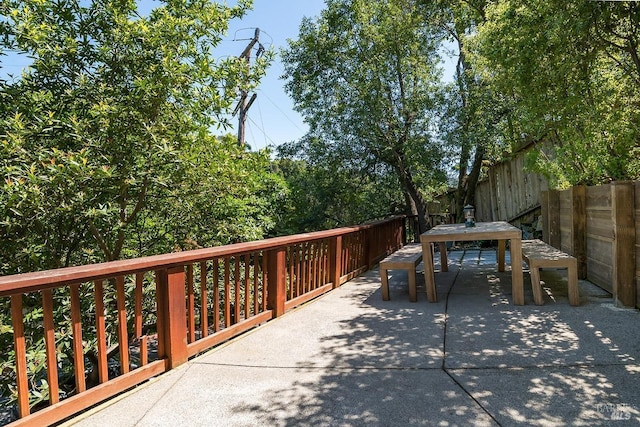 5 Oak Springs Dr, San Anselmo, CA 94960 - view of patio / terrace featuring fence and outdoor dining area