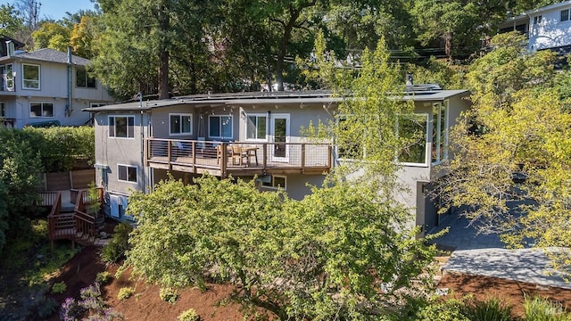 5 Oak Springs Dr, San Anselmo, CA 94960 - rear view of property featuring stucco siding and a balcony
