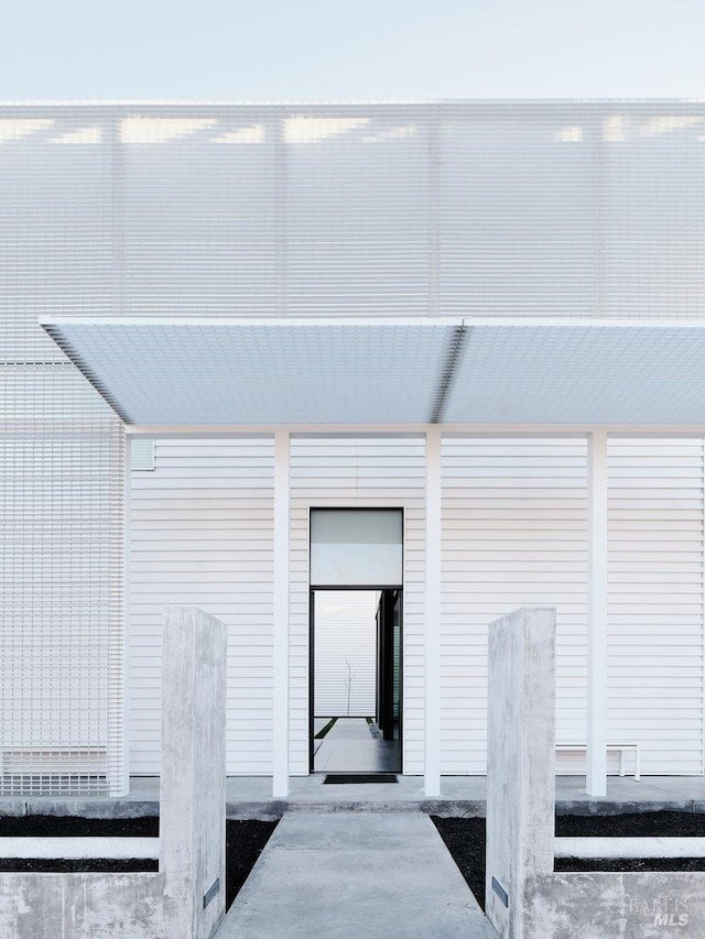 view of exterior entry