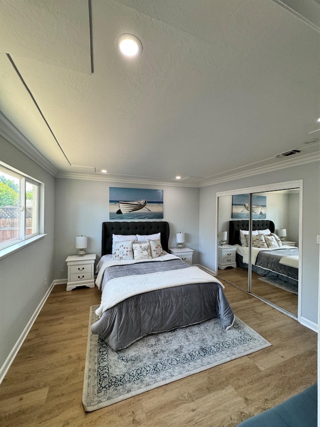 4647 Barbee Way, Sacramento, CA 95823 - bedroom featuring ornamental molding, wood finished floors, and recessed lighting