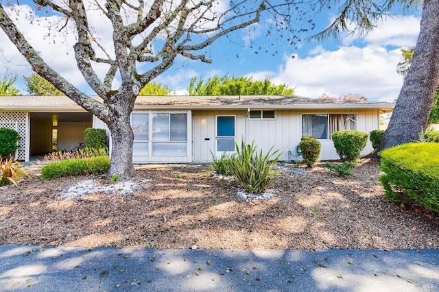 4 Valley Green St, Santa Rosa, CA 95409 - view of ranch-style home